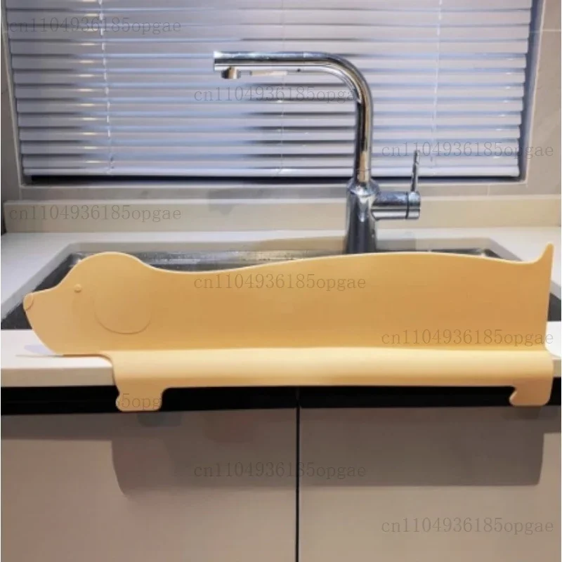 Cute Little Dog Sink Water Baffle Kitchen Wash Basin Wash Sink Splash Plate Silicone Suction Cup Type Water Baffle