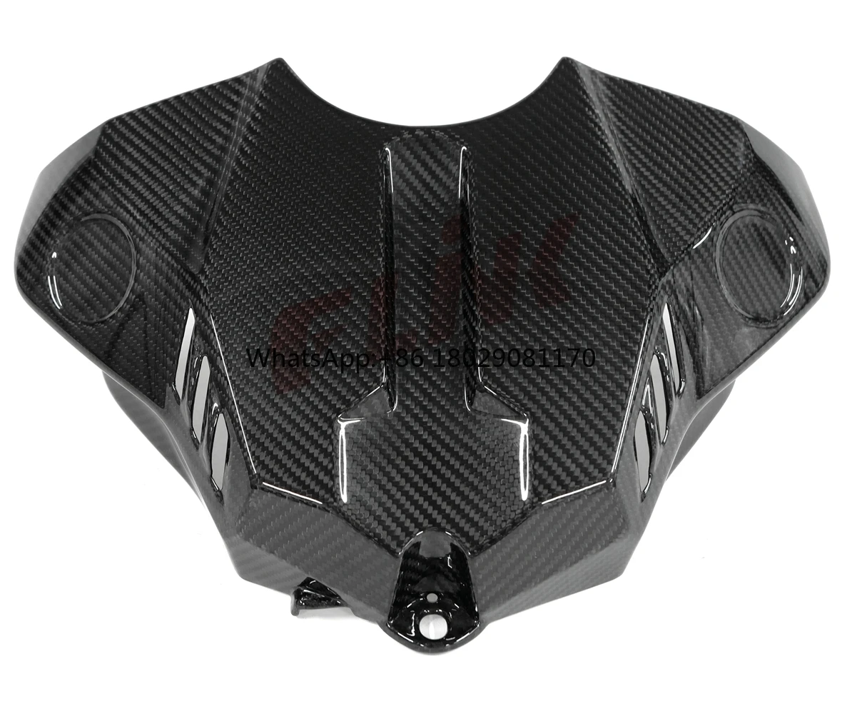 

Чехол из углеродного волокна для бака Yamaha R1 2015