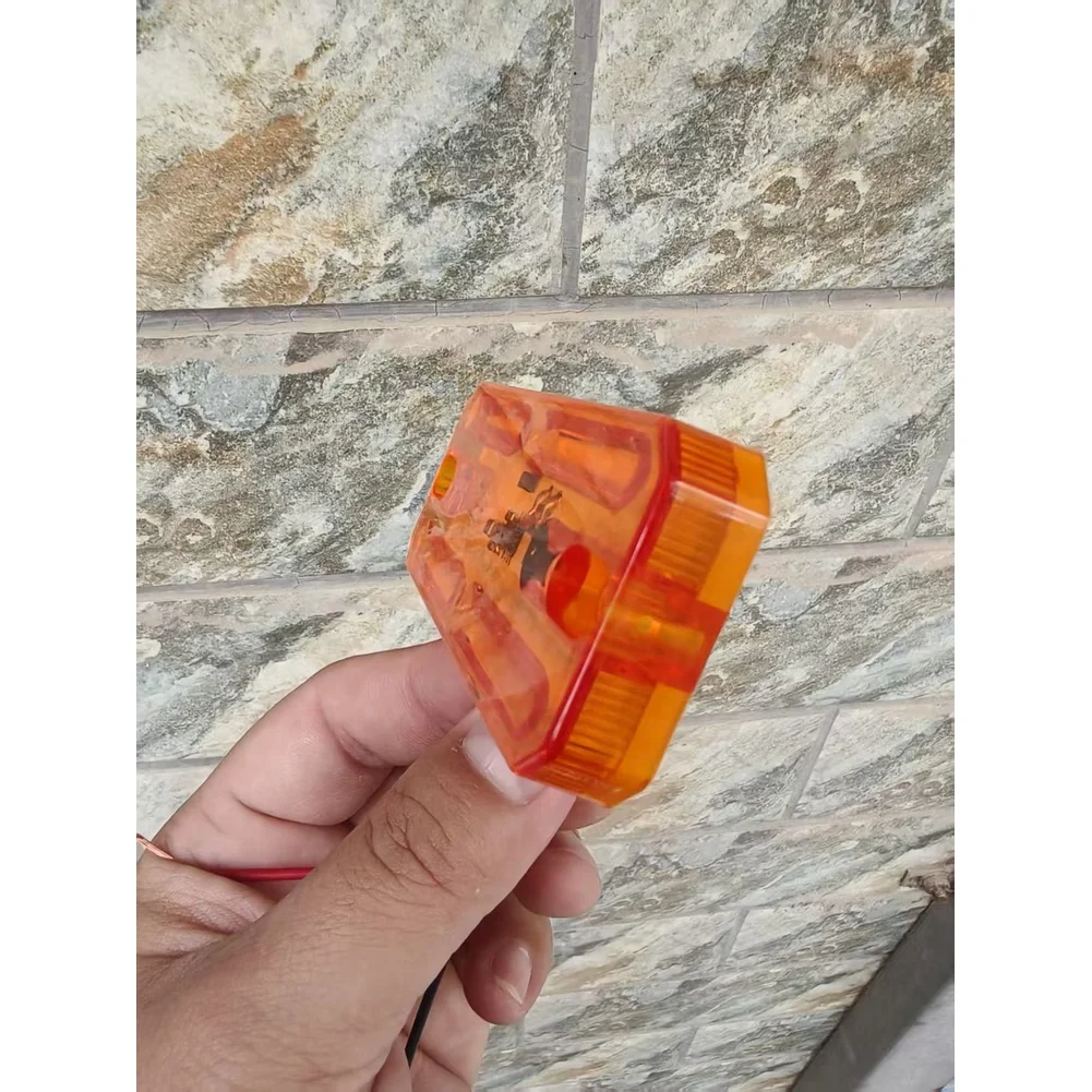 

Боковой габаритный фонарь Светодиодный проблесковый маячок Стробоскоп для грузовика Боковой фонарь Решетка Угловой светодиодный боковой габаритный фонарь Желтый