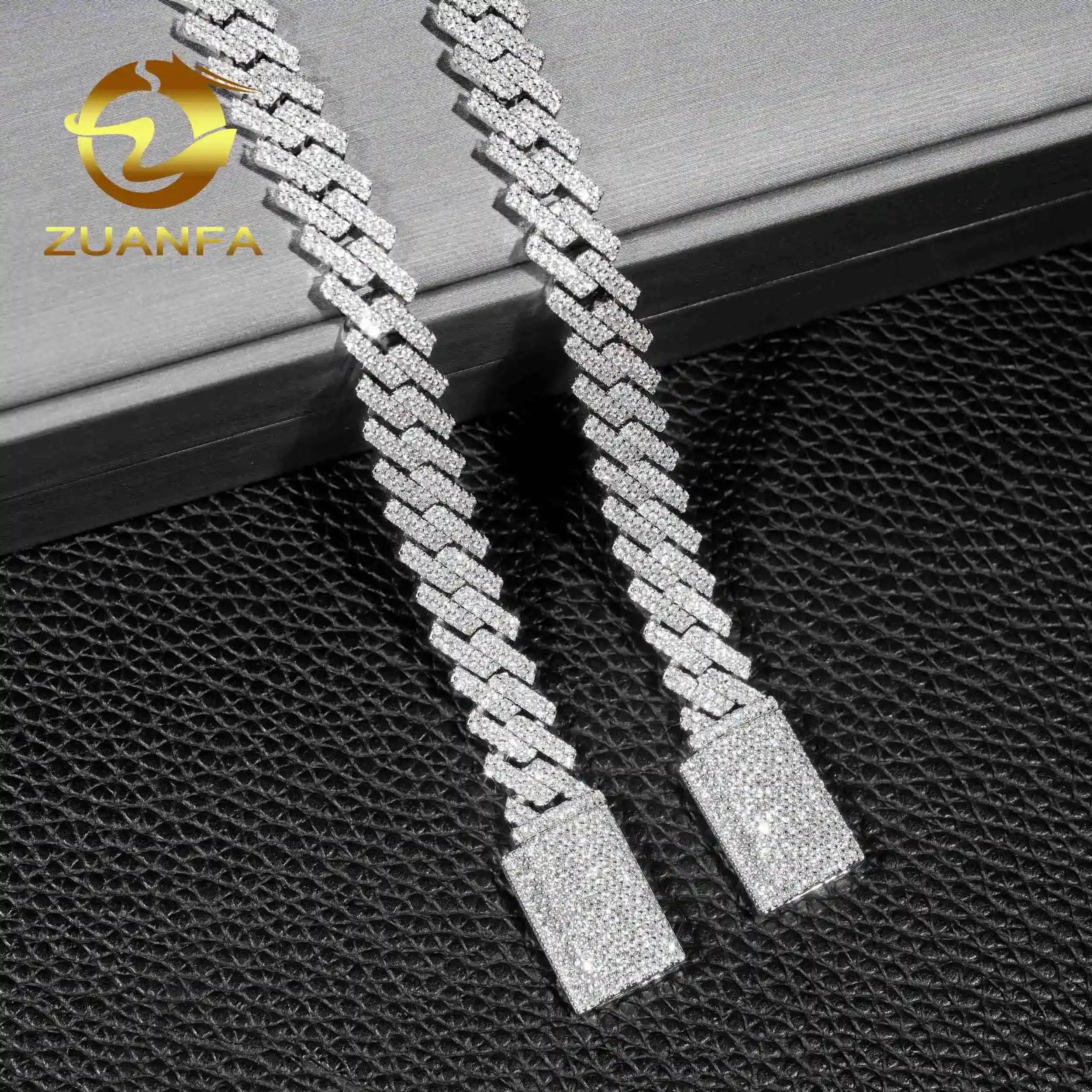 Fashion Ready to Ship S925 Silver VVS Moissanite Cuban Link Chain Hip Hop Fine Jewelry Iced Out 10mm Cuban Chain Necklace..