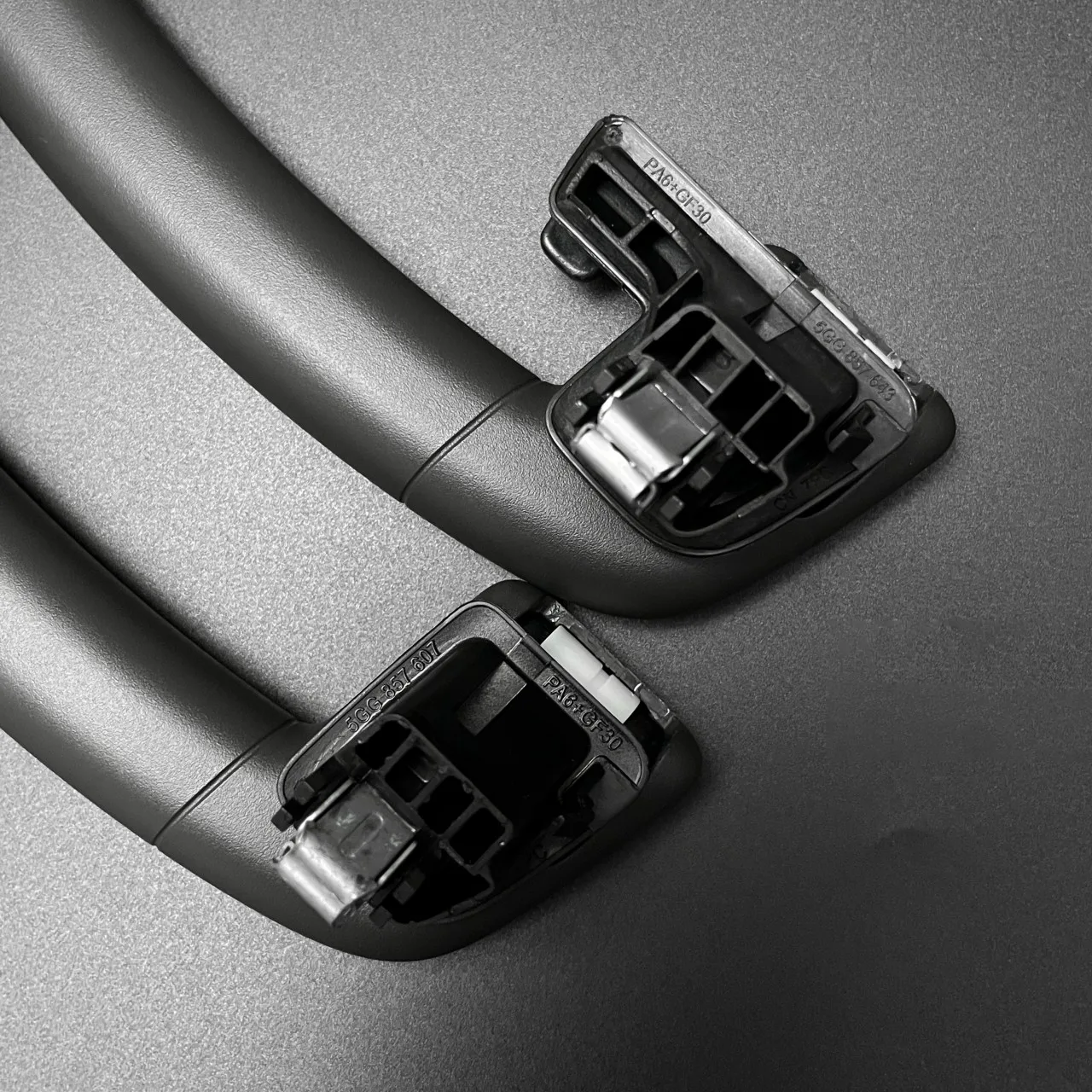 Für VW Golf 7 7,5 MK7 Schwarz Auto Dach Handlauf Innere Decke Pull Griffe 5GG 857 607 5GG857643 5G0857643 5G0857607 5GG 857 643 – Detail 4