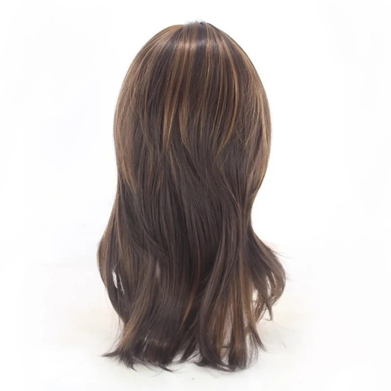Modne kolory włosów dla kobiet, pasemka, efekt gradientu, długie kręcone włosy, puszyste kręcone włosy średniej długości, peruka, czepek pod perukę