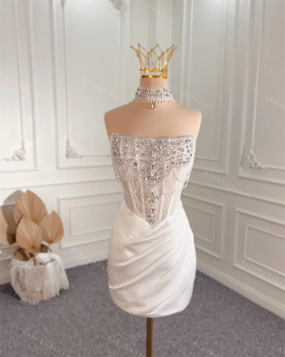 Tokyo Customized White Strapless Wedding Dresses Sleeveless Back Zip Bridal Gowns 2025 Elegant Detachable Train Wedding Gowns