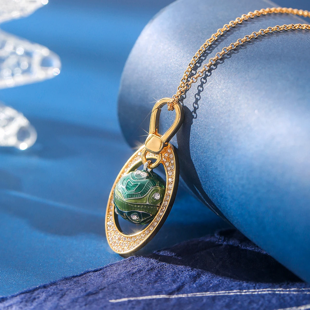 

1Pc Exquisite Enamel Glaze Rotating Planet Pendant, Unisex Asteroid Necklace for Women Cool Cute Party Keychain Halloween Gifts