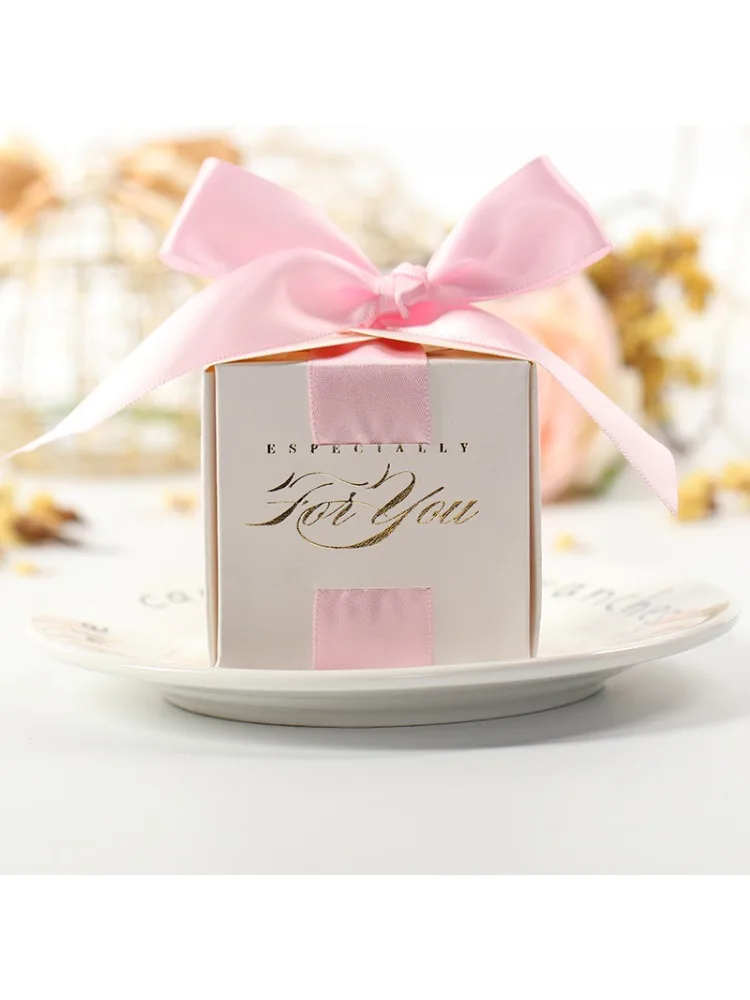 Boîte à bonbons de mariage estampage à chaud, cadeaux de mariage avec ruban, petite boîte-cadeau pour cadeaux d'anniversaire de réception nuptiale