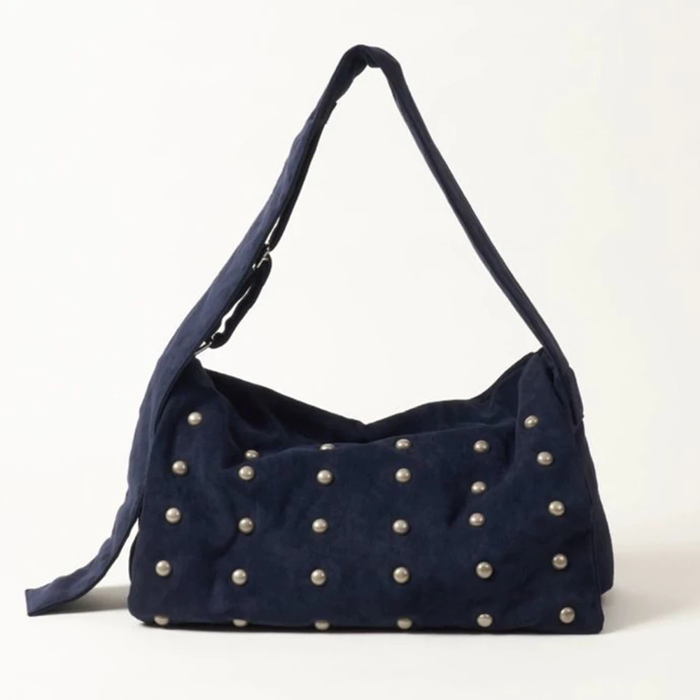 

Fashion Studded Shoulder Bags for Unisex Luxury Velvet Crossbody Bag Large Capacity Rivet Shopper Tote Designer Women Bag Purses