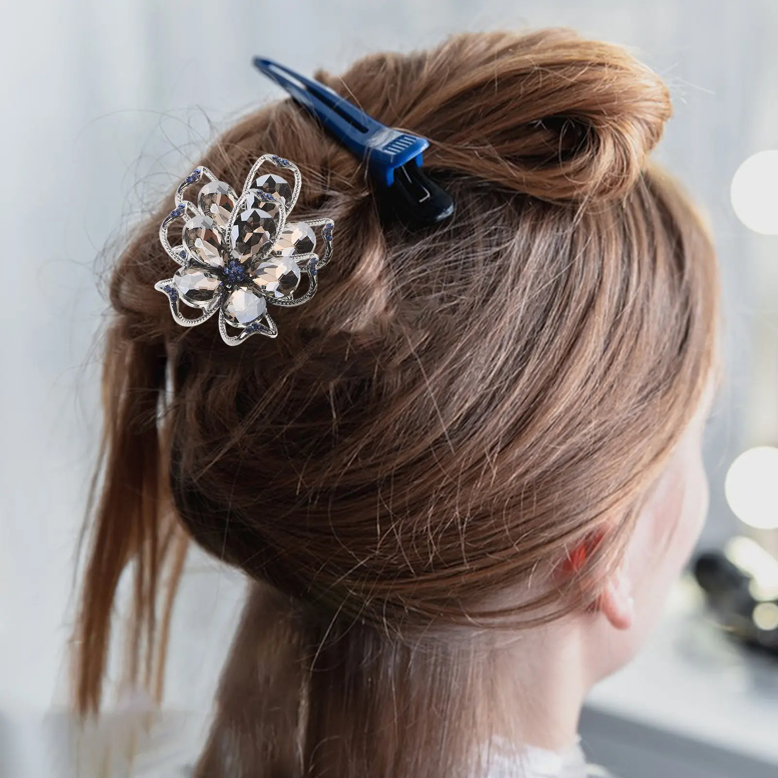 

Rhinestone Flower Bun Maker for Women Alloy Twist Hair Tool Elegant Crystal Hair Accessory for Buns Updos Twists Messy Bun Maker