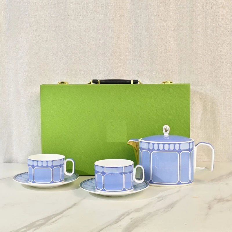 Набор послеобеденного чая, костяной фарфор, чашка для кофе, блюдце, серия Swan, роскошная бытовая легкая роскошная высококачественная подарочная коробка