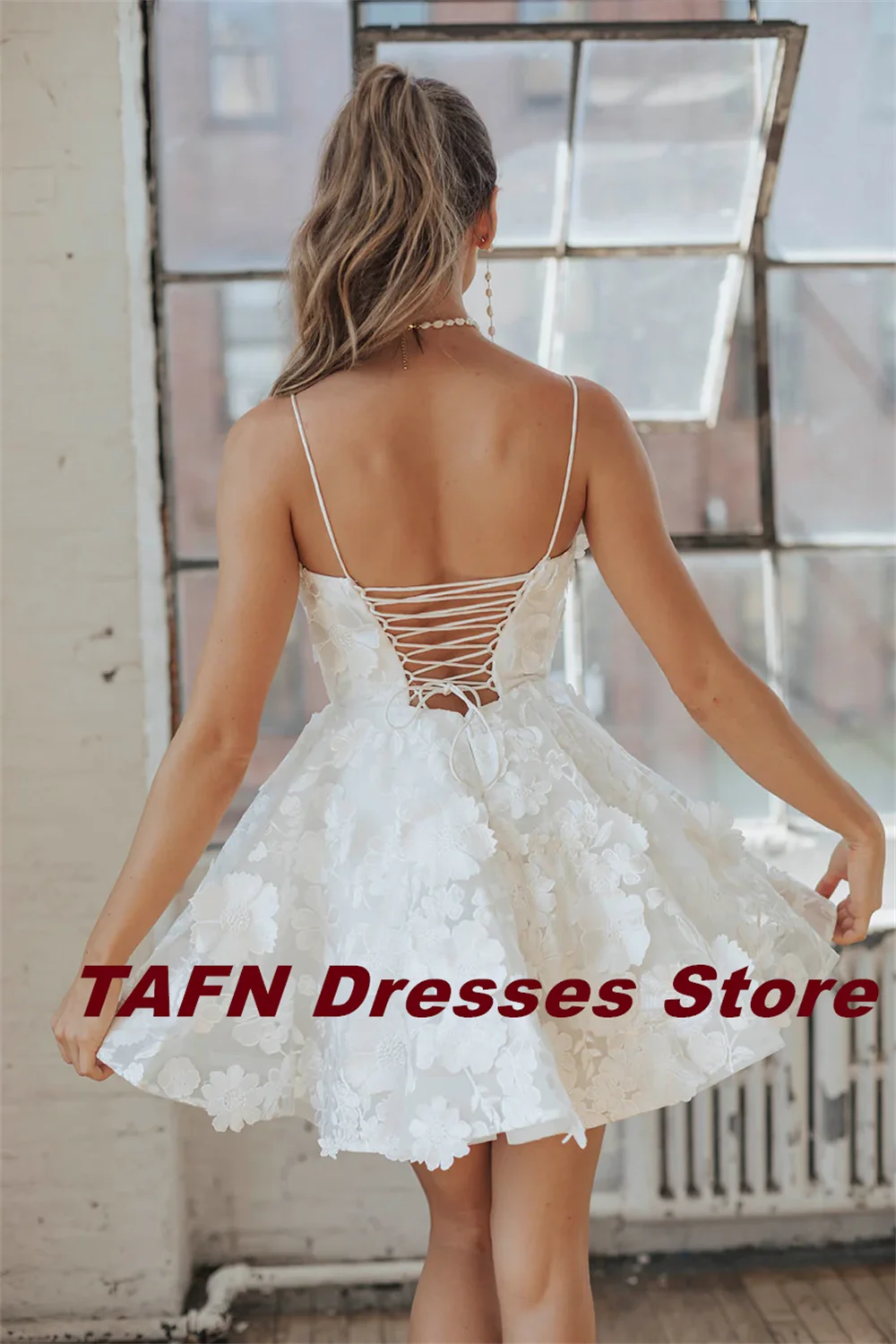 TAFN 2025 Short Wedding Dresses White Floral Appliques vestidos de novia Spaghetti Straps Mini Bridal Gown Lace-up for Women