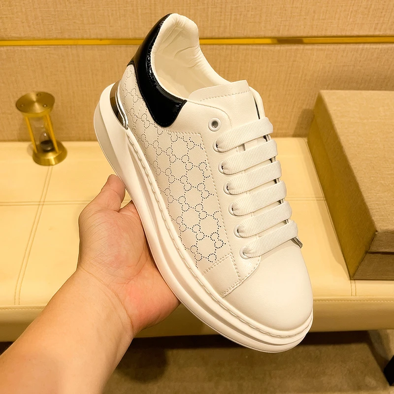 

2025 New Men's Board Shoes,sneakers,skate shoes,Casual Shoes High-Quality Boost Affordable Best-Selling Trendy Classic Outdoor