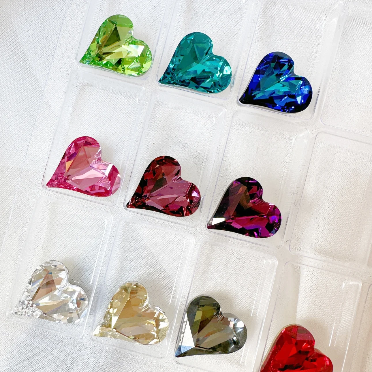 SWEET heart Shape Nail Art Rhinestone 3D Exquisite Magic Aurora Crystal Love Stone Nail Decoration Kawaii Nail Accessories