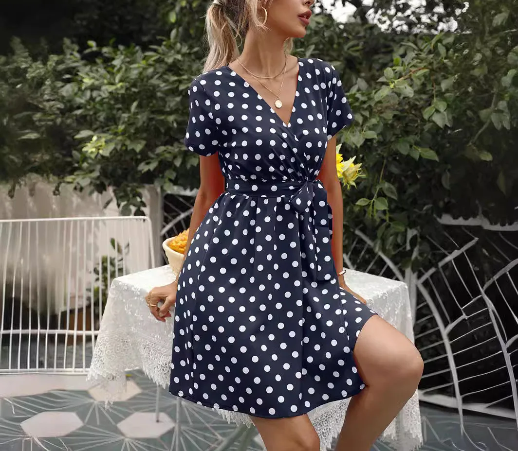 

Dress Street trendsetter summer polka dot sexy V-neck short sleeved dress