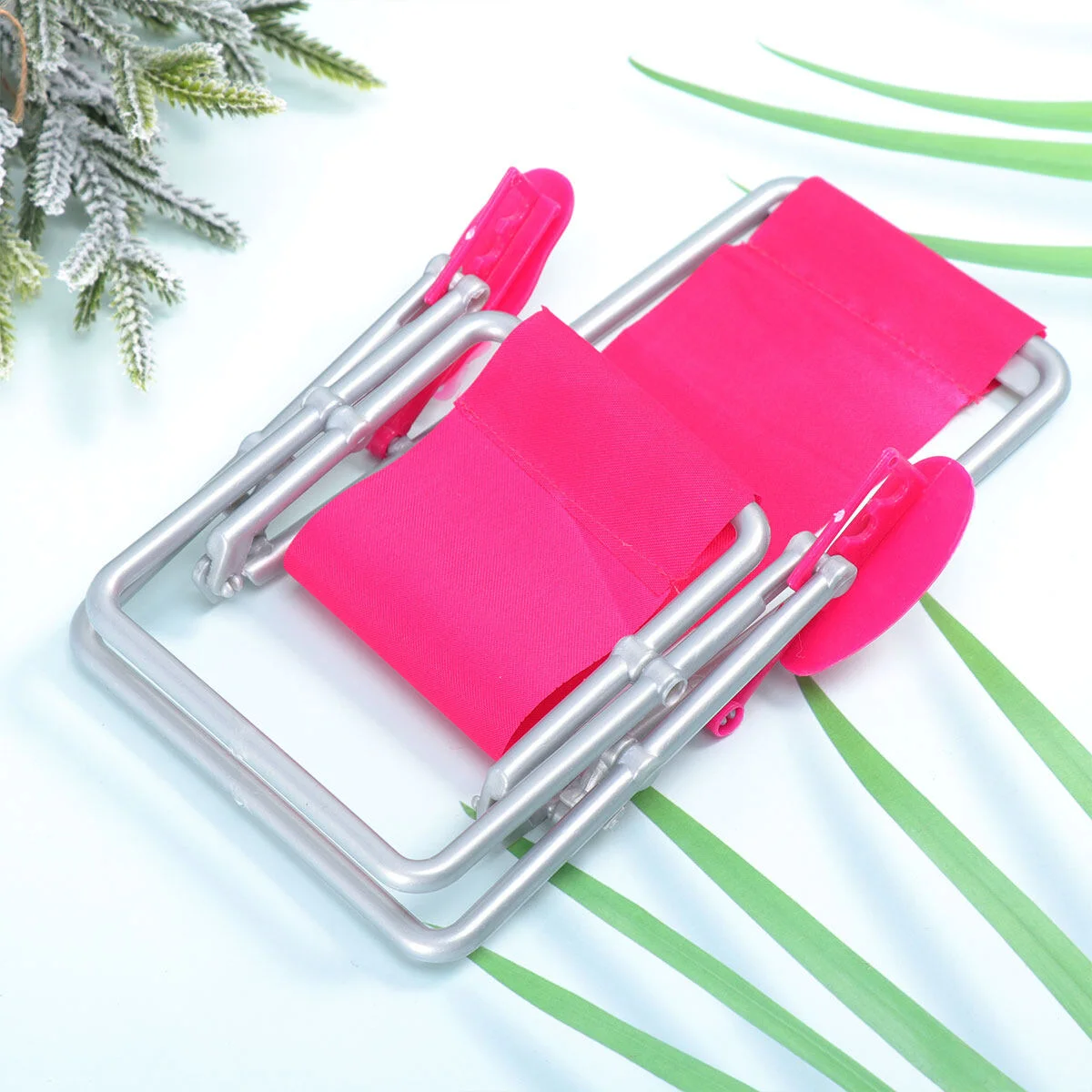 2pcs Folding Beach Chair Miniature Deck Chair Model Miniature Furniture Decoration