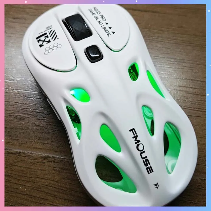 

M235 PRO Wireless Gaming Mouse Tri-Mode 2.4G/BT/Wired 10000HZ Mouse RGB Lighting Effect Office E-Sports Hollow-Out Design Mouse