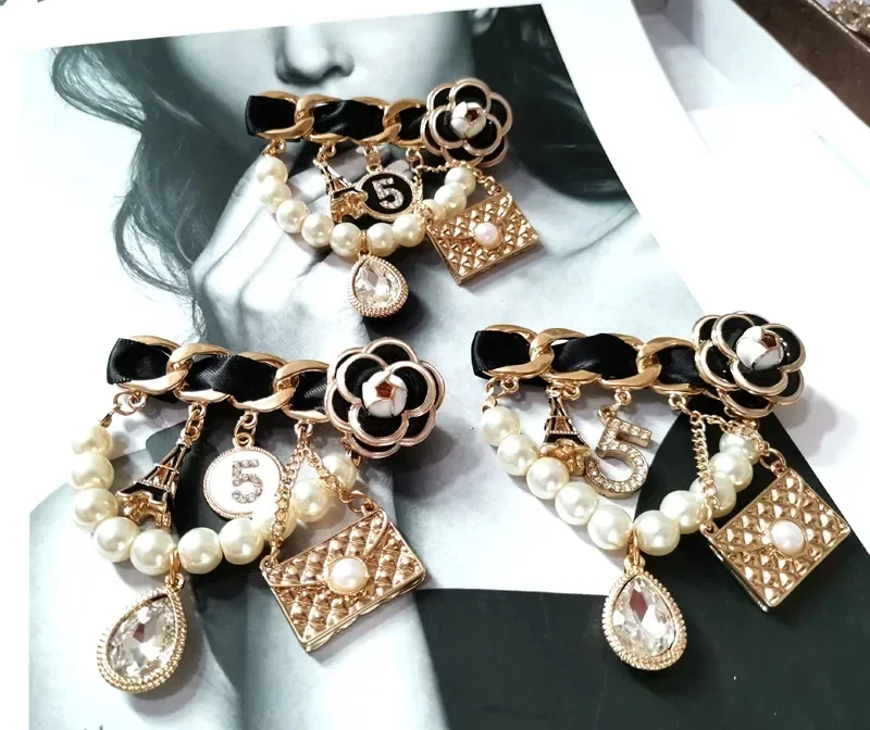 Classic Pearl Camellia Tassels No.5 Chain Brooches