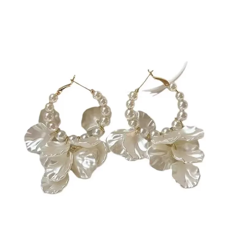 

French retro pearl petal fringed earrings women's light luxury high-end long exaggerated ear jewelry