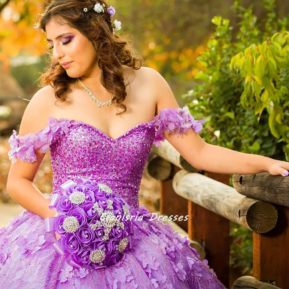 Roxo miçangas lantejoulas quinceanera vestidos de baile fora do ombro flores artesanais espartilho doce 15 vestidos xv años