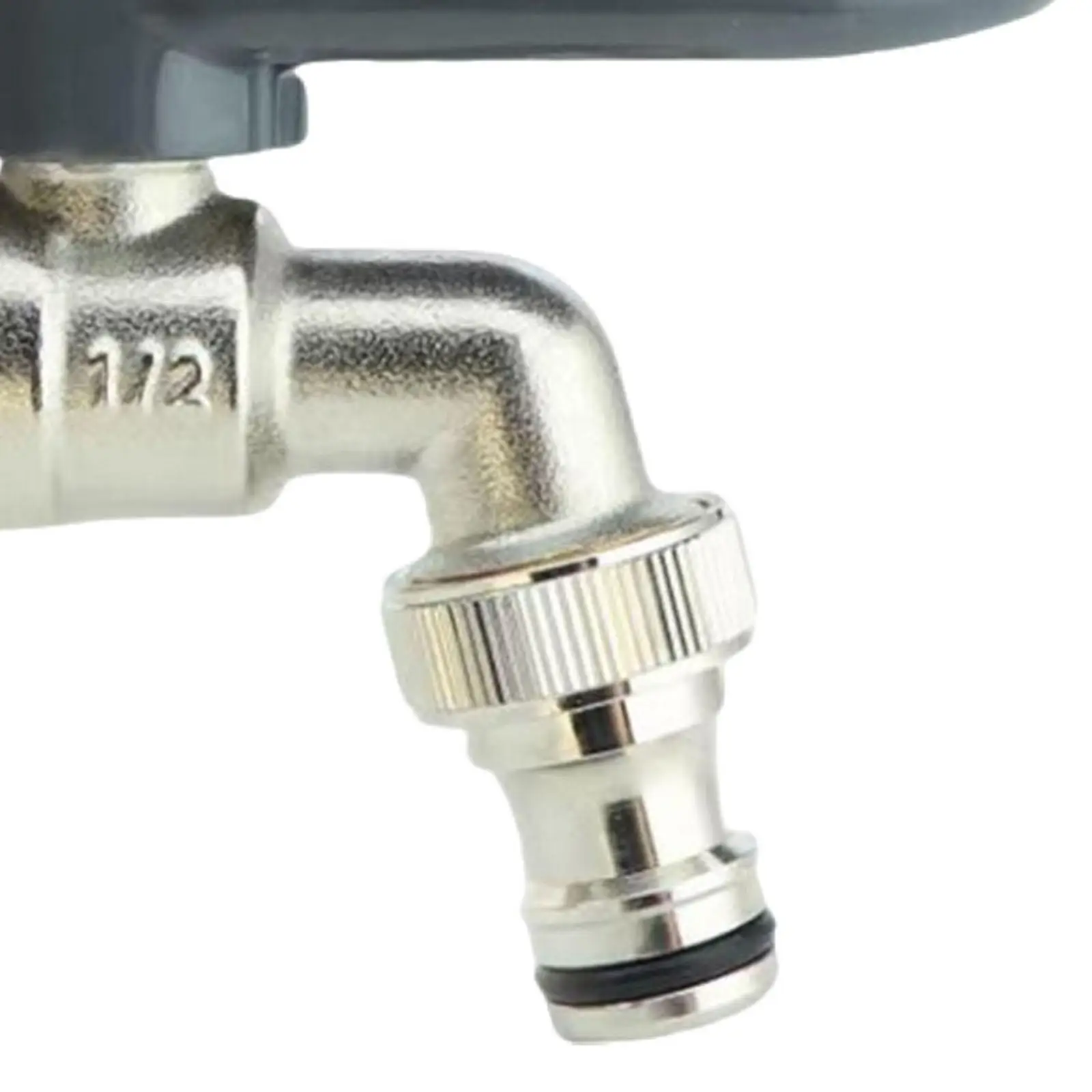 

Прочный медный уличный кран с интегрированным кодовым замком для полива сада с высокой пропускной способностью