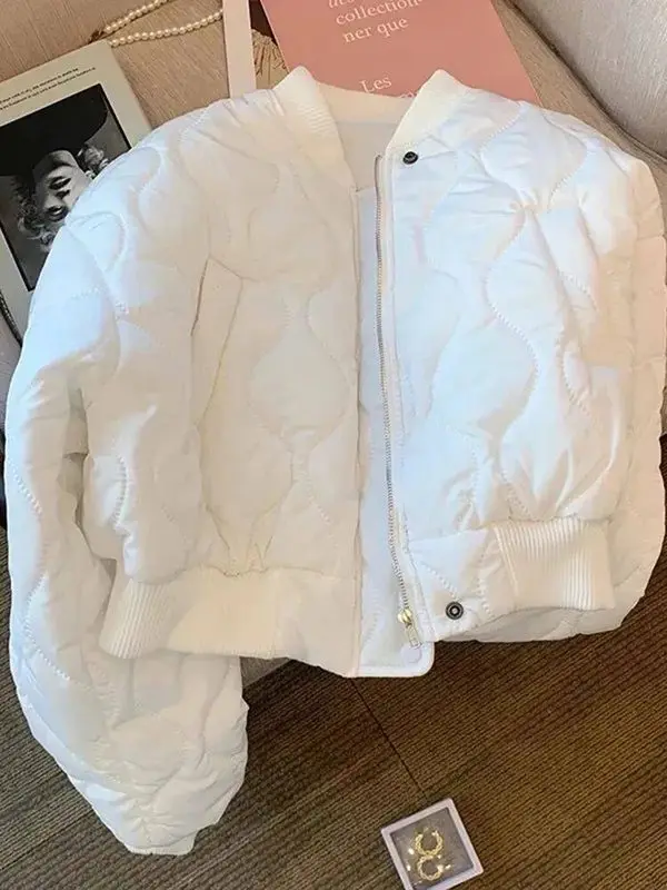 

Zoki White Women's Light Parkas Korean Slim Fit Winter Coat Cleanfit Sle ort Outerwear for Middle-aged Ladies