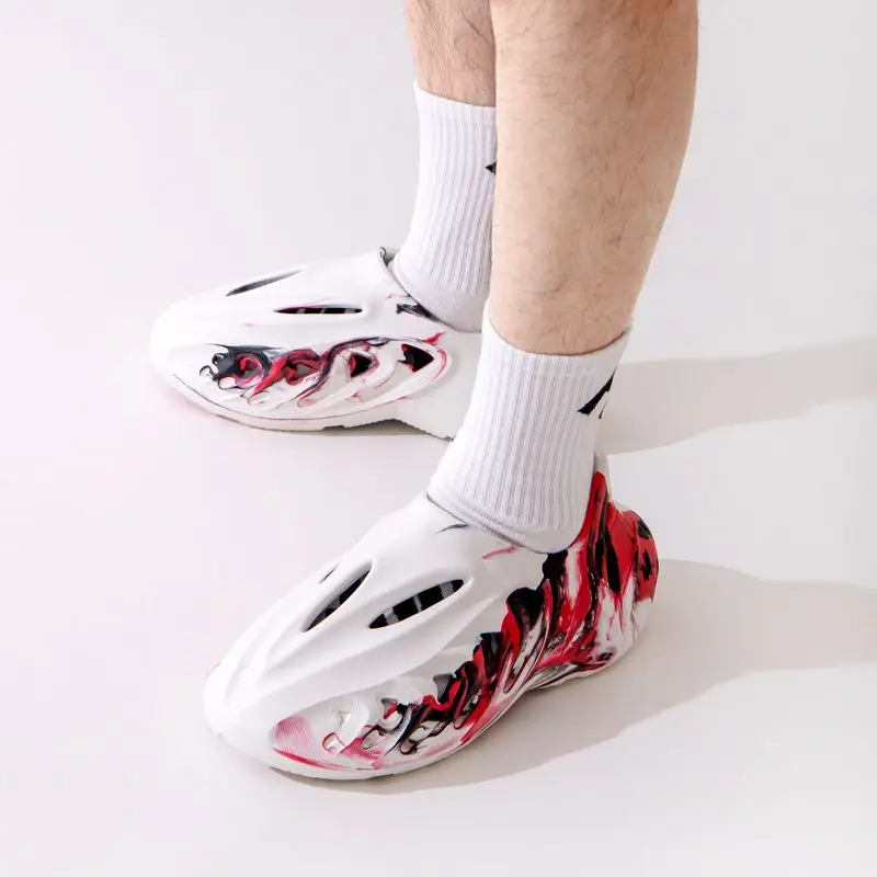 

Мужские сандалии с мягким закрытым носком и платформой, пляжные уличные повседневные туфли, тренд 2024, роскошные дизайнерские удобные мужские туфли из ЭВА с отверстиями