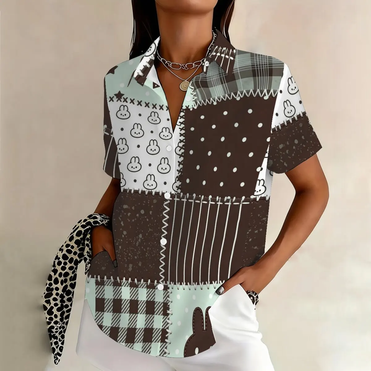 

Летняя модная женская рубашка больших размеров с коротким рукавом и отложным воротником, с клетчатым узором в горошек с кроликами, в стиле ретро, для веселых повседневных встреч.
