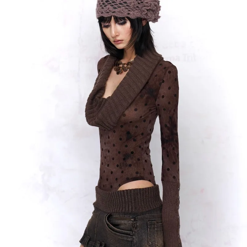 

2025 Vintage Polka Dot Splicing Design Sense Knitted Swing Neck Slim Spice Girl Long Sleeve onesie