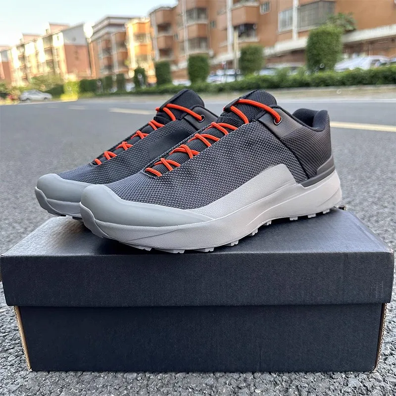 Scarpe da ginnastica leggere e resistenti all'usura da uomo, comode scarpe da corsa antiscivolo per sci di fondo, scarpe da corsa con piattaforma per esterni