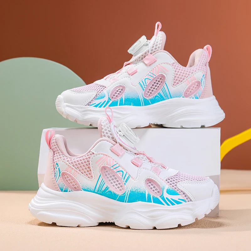 

A pair of children's sports shoes suitable for all seasons featuring a rotating buckle design A durable basketball shoe, JT-0328