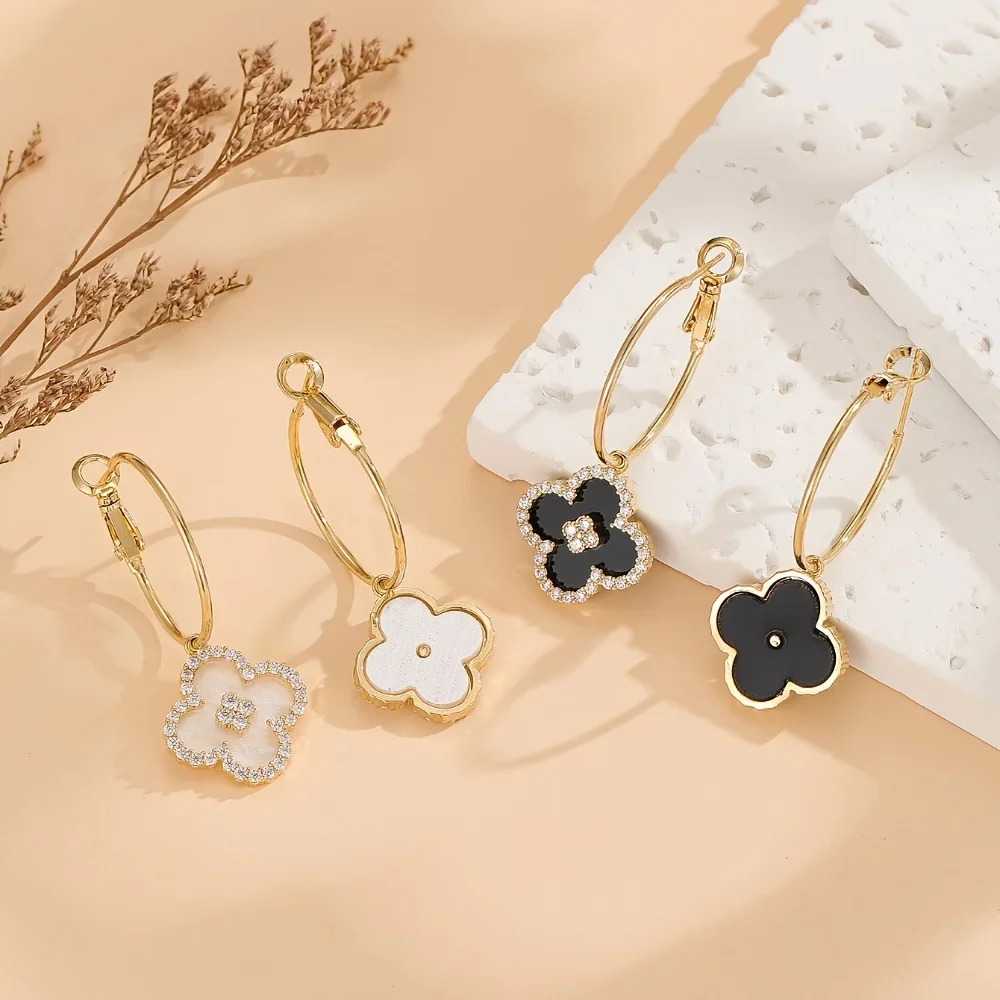 1 Pair Of Fashionable And Simple Four Leaf Clover Micro Inlaid Zircon Women's Earrings, The Best Choice For Holiday Gifts