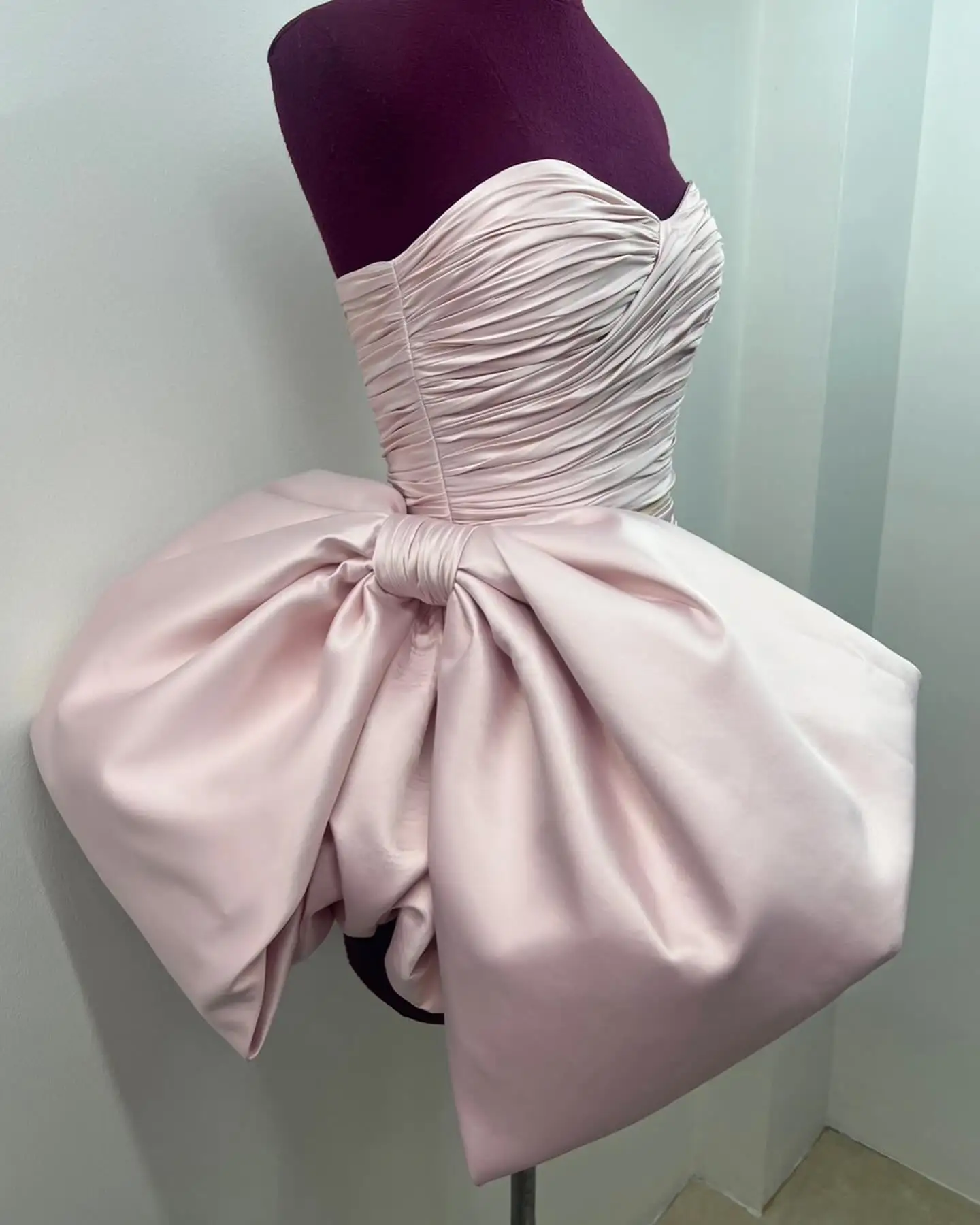 Cute Pink Mini Dress with Detachable Big Bow Sweetheart Ruffled Bubble Skirt Mini Length Birthday Party Dress Side Bow Prom Gown