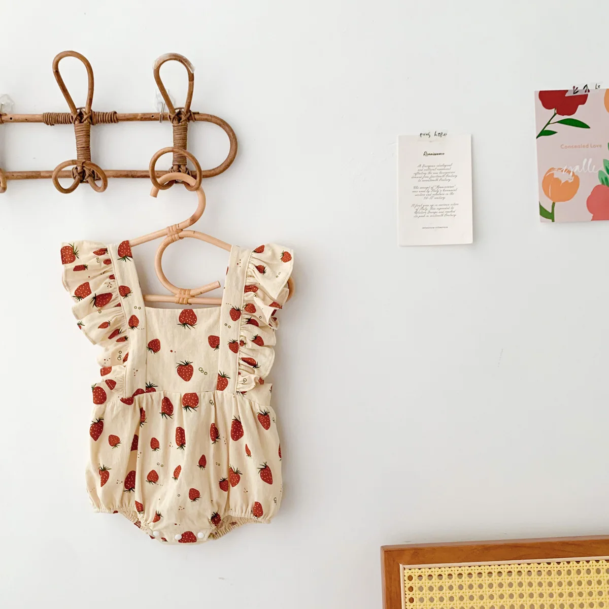 Baby Summer Clothing 0-2Y Strawberry Printed Girls Infant Sleeveless Bodysuit Thin Style Cotton Toddler One Piece Outfit