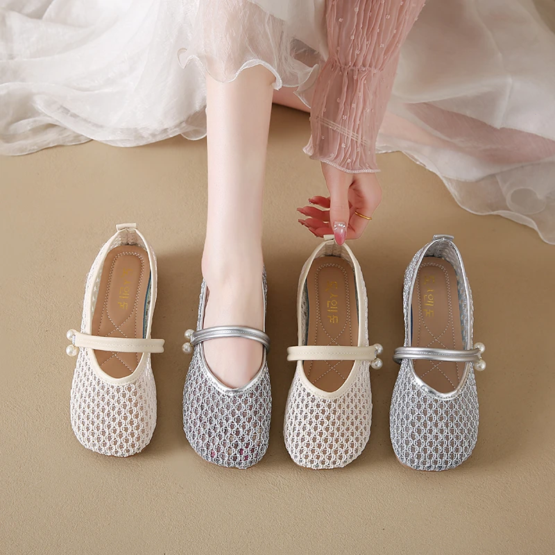 

2025 NEW Simple lightweight and comfortable Flats Woman Design Hollow Out Lace Shoes Ladies Summer Sandals Breathable Mesh