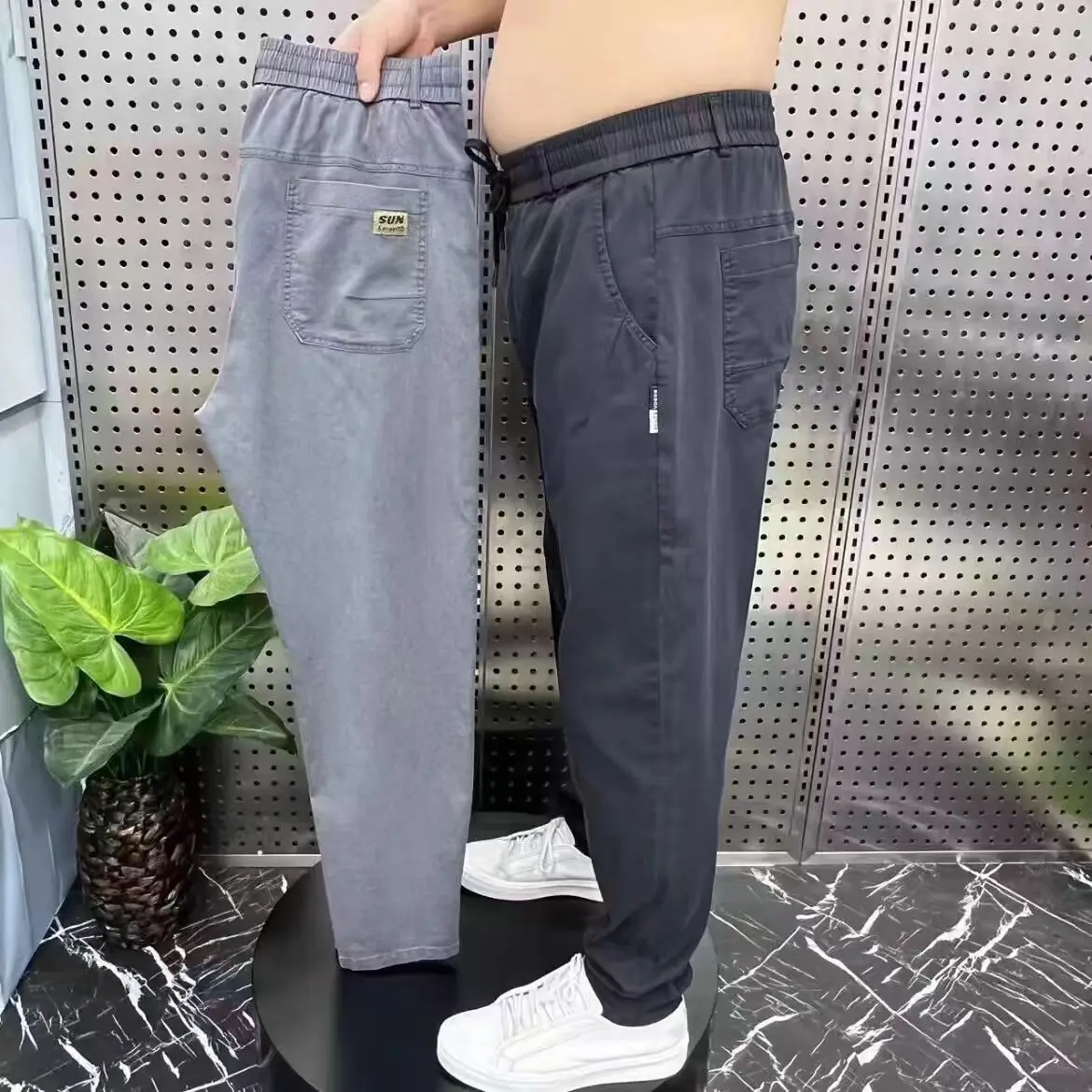 

New Large Size Men's Casual Work Jeans Guangzhou Xintang Straight Leg Elastic Wear-resistant Long Pants Youth All-match