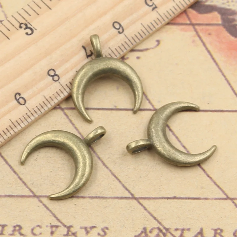 20pcs Charms Moon 21x17mm Tibetan Bronze Silver Color Pendants Antique Jewelry Making DIY Handmade Craft