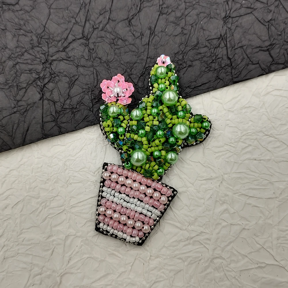 High Quality Handmade Beaded Cactus Patches Sew On Patch for Clothing Beading Applique Green Patch DIY Bag Hat Accessories