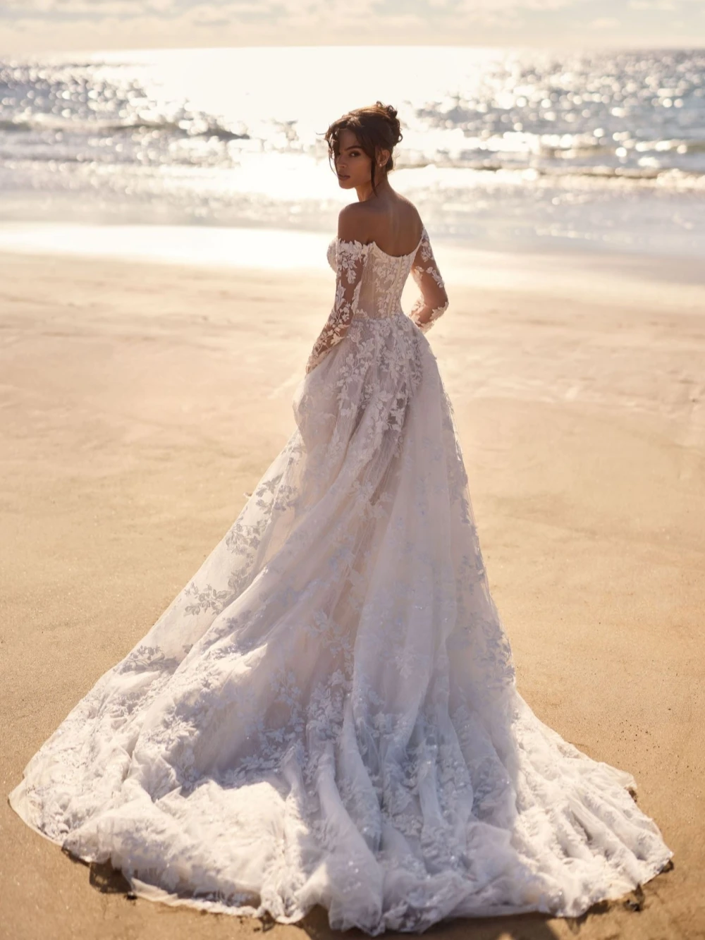 Apliques de encaje con lentejuelas, vestido de novia largo acampanado, vestido de novia con hombros descubiertos de ensueño, vestidos personalizados con cuello en forma de corazón para novia