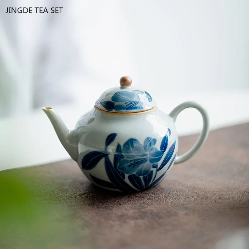 90ml Hand-painted Lily Ceramic Tea Pot Home Filter Beauty Teapot Custom Chinese Ceramic Tea Set Ball Hole Filter Tea Infuser