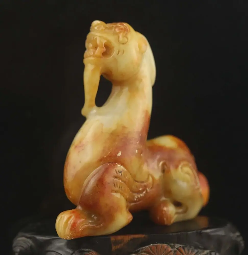 Old natural hetian jade hand-carved statue of dragon pi xiu