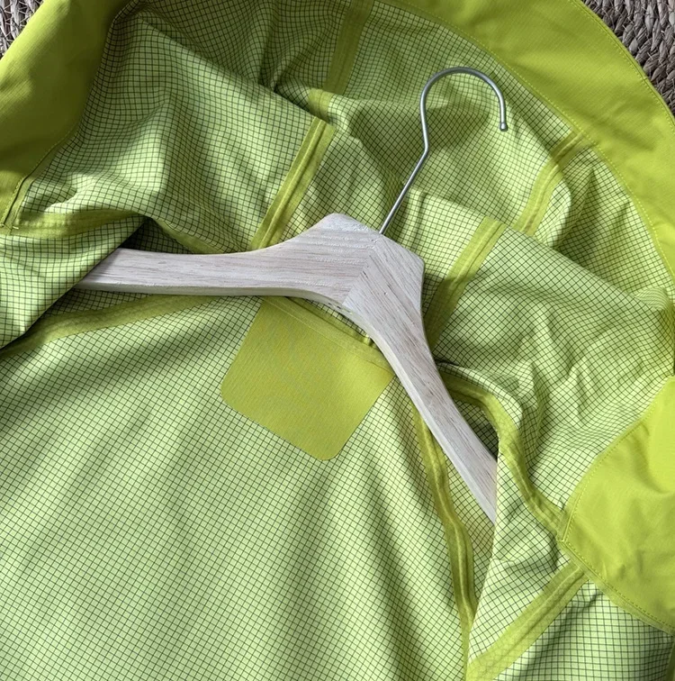 Unisex Windbreaker-Jacke mit Kapuze in Unifarbe – Leichte Reißverschluss-Oberbekleidung für Herbstfahrten und Outdoor-Aktivitäten – Detail 21