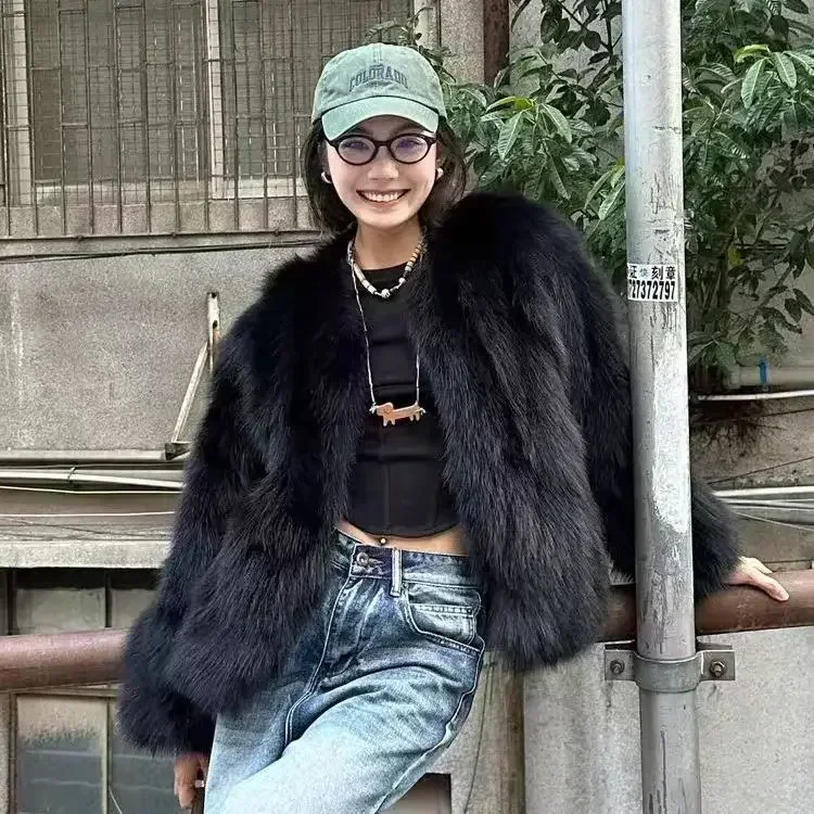 2024 Winter New Fox Fur Environmental Protection Fur Coat for Women Black Short Slim Fit Fashionable Age Reducing Top for Women