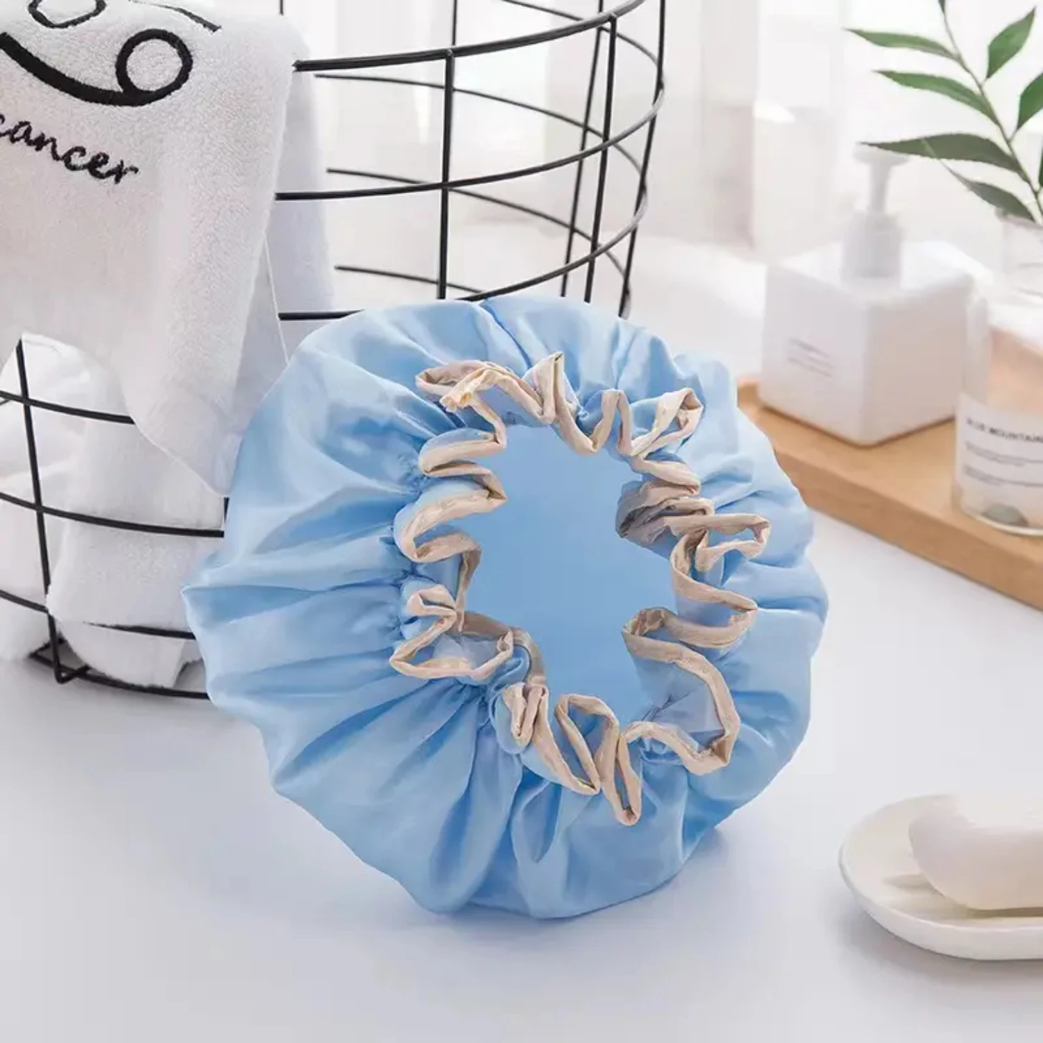 Thickened Solid Color Waterproof Shower Cap, Essential Bath Accessory to Keep Hair Dry and Styled, Durable and Comfortable One-P