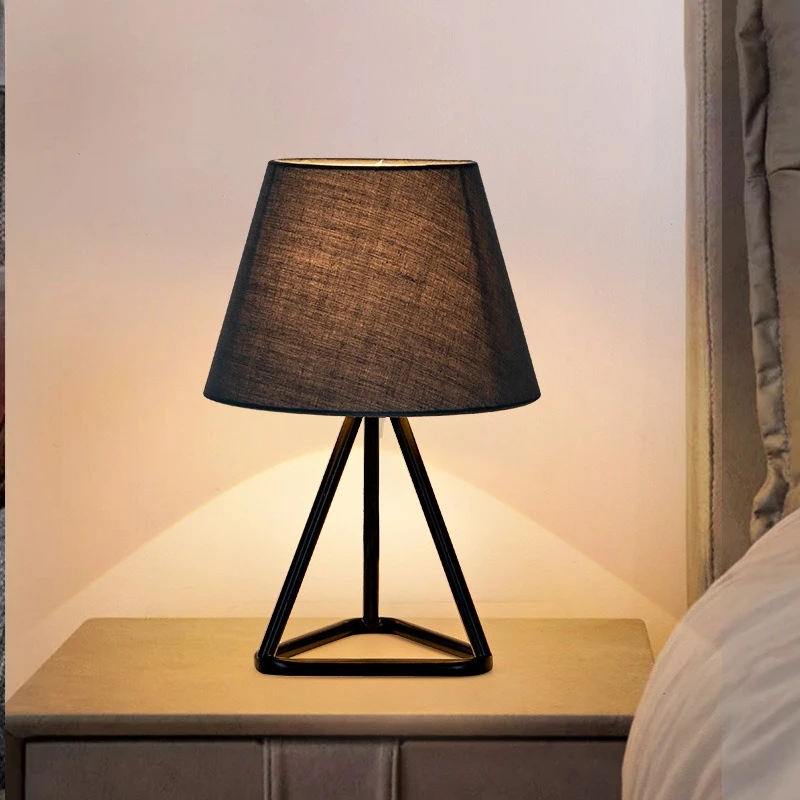 Nordic Black/white Wrought Iron Tripod LED Table Lamp Fabric Lampshade Living Room Bedroom Study Office Moden Reading Desk Light