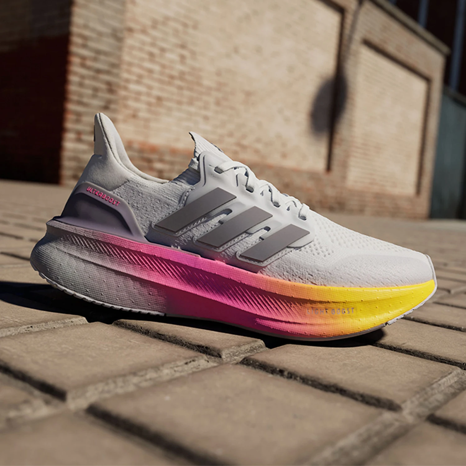 

Оригинальные женские спортивные прочные кроссовки Adidas ULTRABOOST ID8840