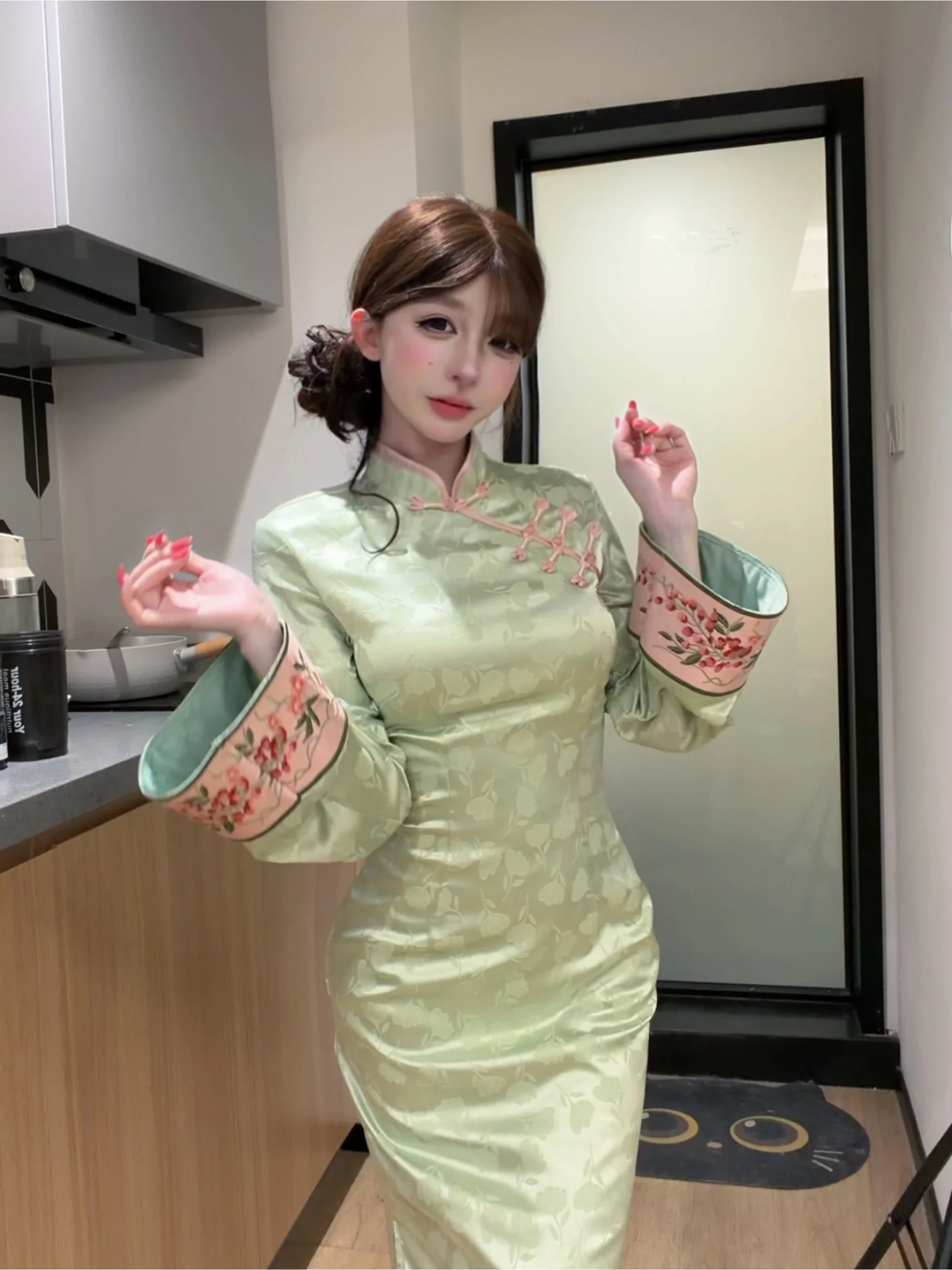 

Elegant Original Design Qingbai Porcelain Waist-Cinching Set L Long Sleeve Long Dress for Young Women Daily Wear