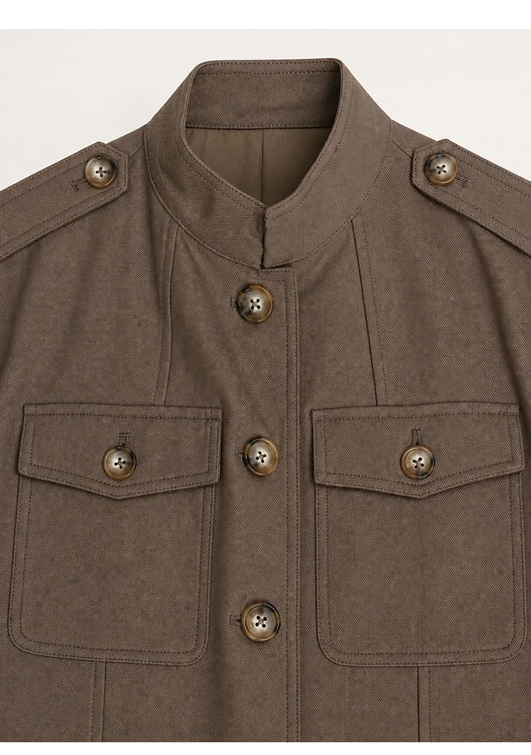 K2540W Luxuriöse Damen-Militärjacke aus Strukturiertem Wollmischgewebe mit Stehkragen, Tailliertem Schnitt und Eleganter Oberbekleidung – Detail 15