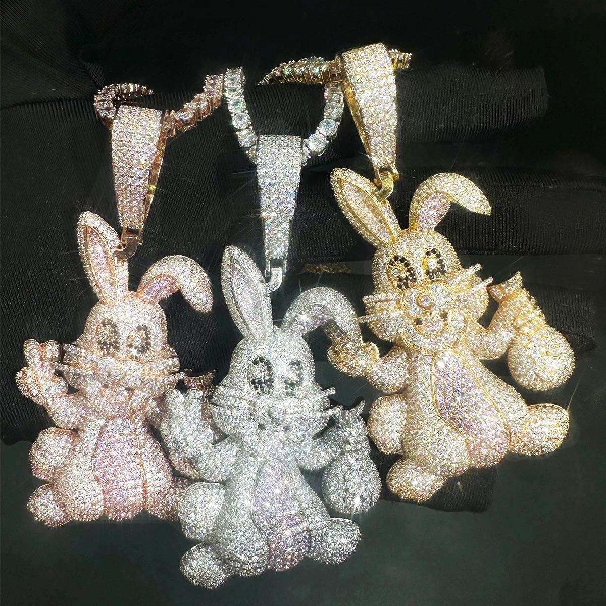 Aokaishen Prong Rabbit Necklace Pendant for Women Cubic Zirconia Real Copper Iced Out Charm Hip Hop Jewelry