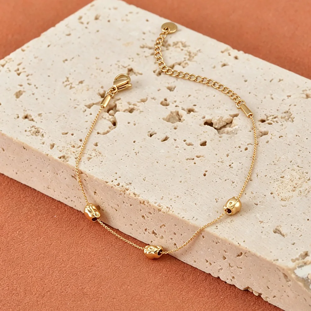 JeeMango Modisches Perlenarmband für Damen, 18 Karat vergoldeter Edelstahl, hochwertiger, wasserdichter Handgelenkschmuck B26029