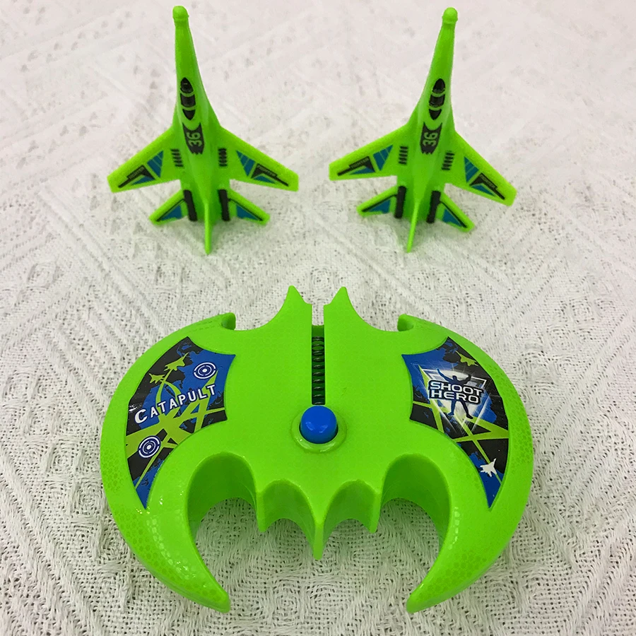 

Набор игрушек для авиационной пусковой установки. Новинка, уличная игрушка с ручной пусковой установкой — идеально подходит для вечеринок на Хэллоуин и Рождество.