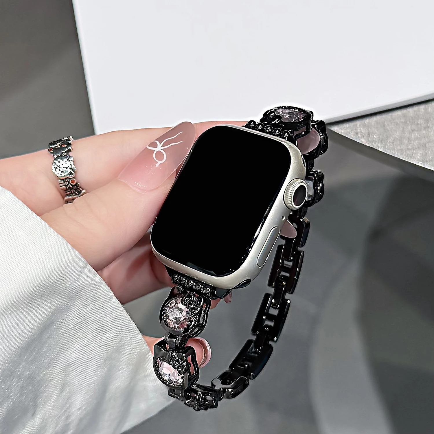 Diamond studded cat metal bracelet strap for Apple Watch S10 46/42MM 49/45/44/41/40 and 38mm bracelets instead of straps