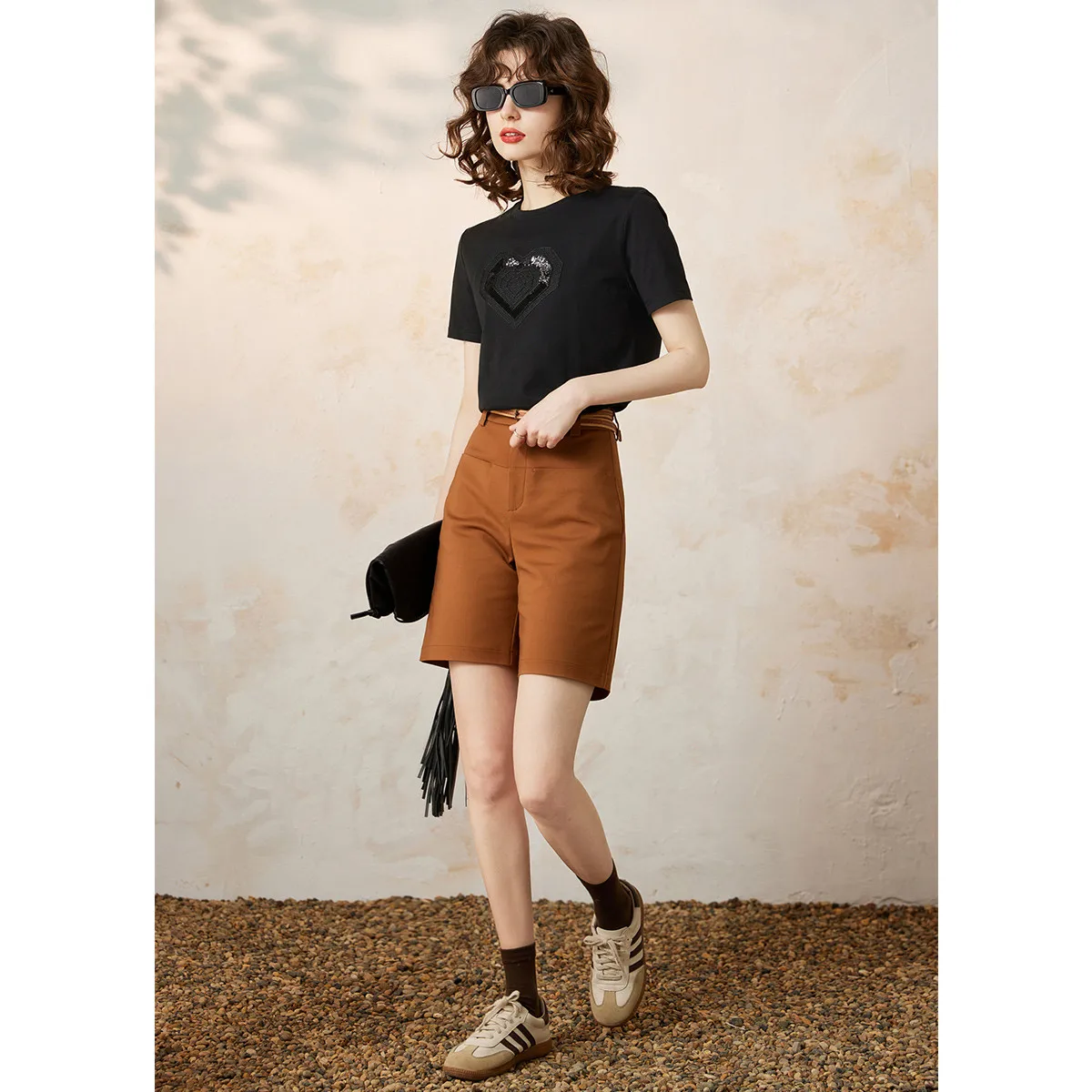 LOUIS YAO Women Sequin Embroidery T-shirt 2024 Summer Casual O Neck Short Sleeve Tee Fashion Pullover Top